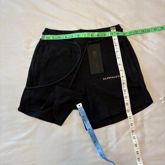 Alphalete NWT Essential Core Black Shorts- Size Small‎ - Picture 2 of 5